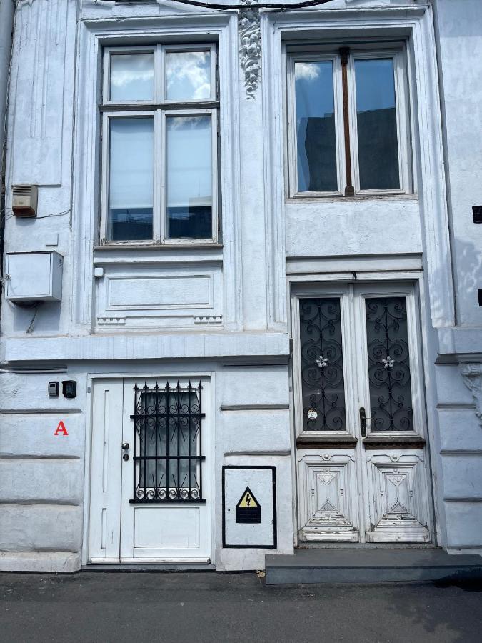 Old Town Napoleon Crib Apartament